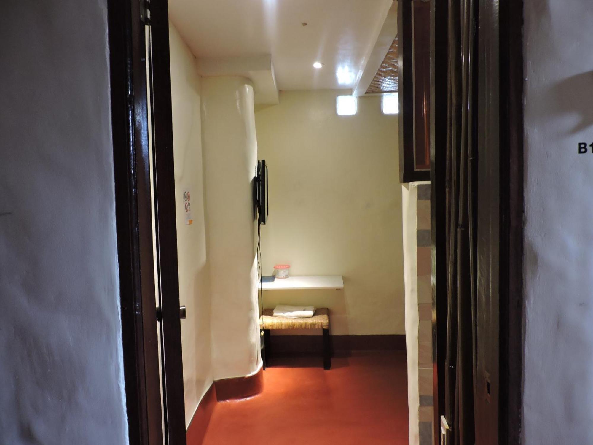 Orange Mangrove Pension House Puerto Princesa Ruang foto
