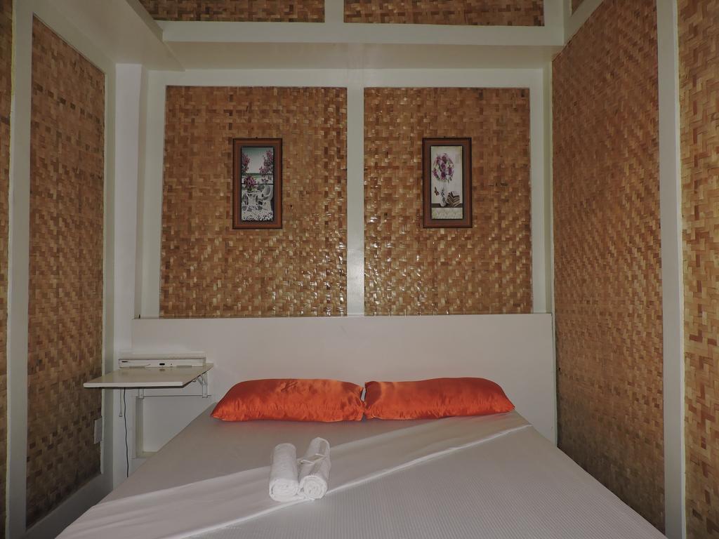 Orange Mangrove Pension House Puerto Princesa Bagian luar foto